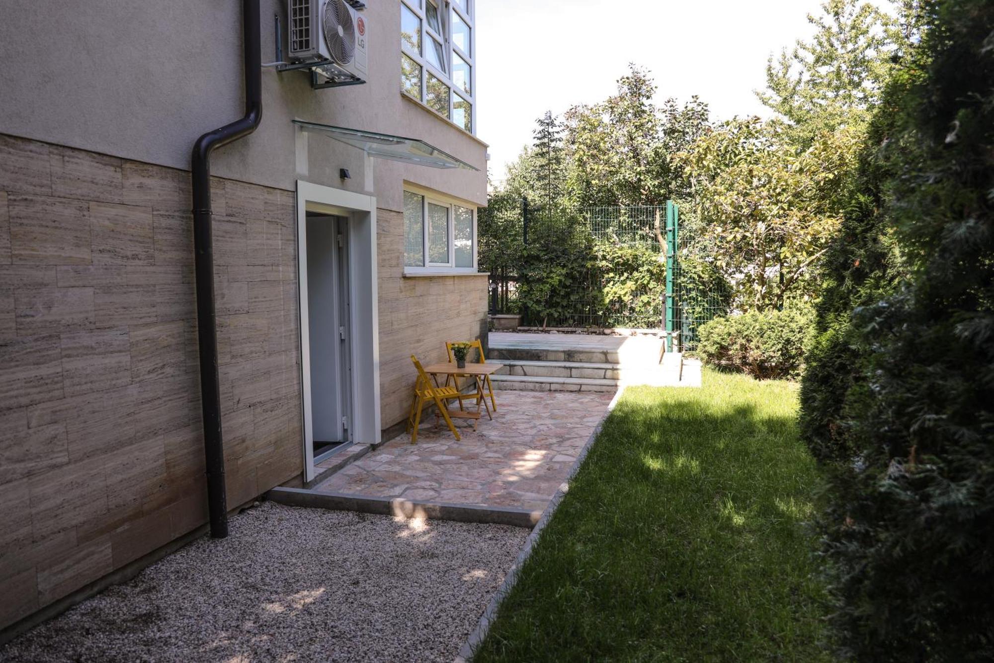 Studio Apartments Visit Point Сараево Экстерьер фото