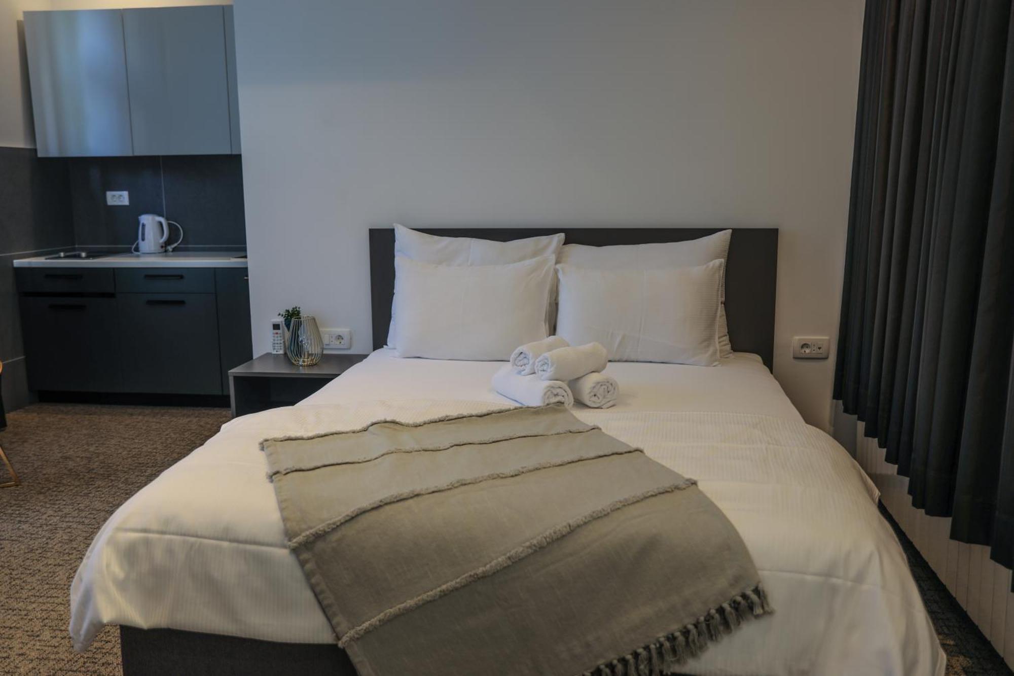 Studio Apartments Visit Point Сараево Экстерьер фото
